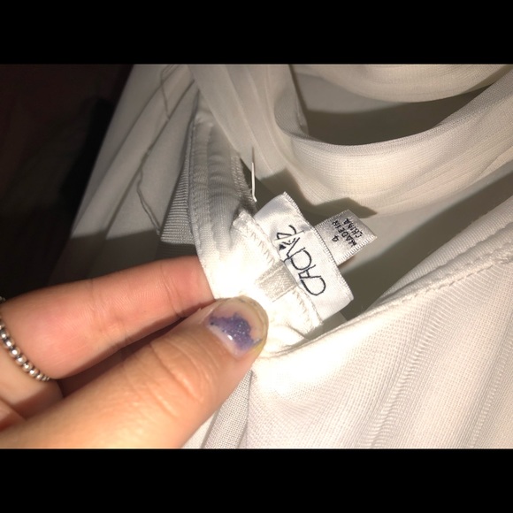 White prom dress - Picture 4 of 7